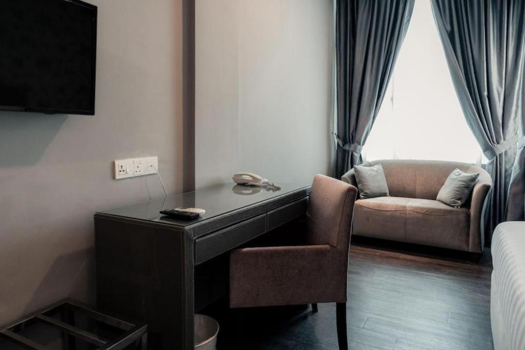 Hotel Avenue Garden 4*