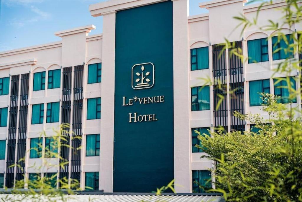 Avenue Garden Hotel