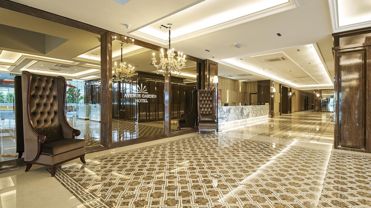 Hotel Avenue Garden 4*