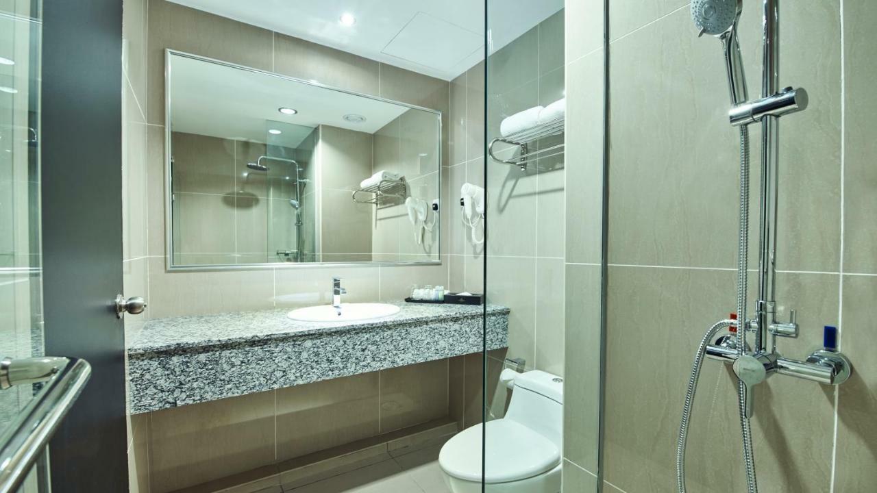 Avenue Garden 4*